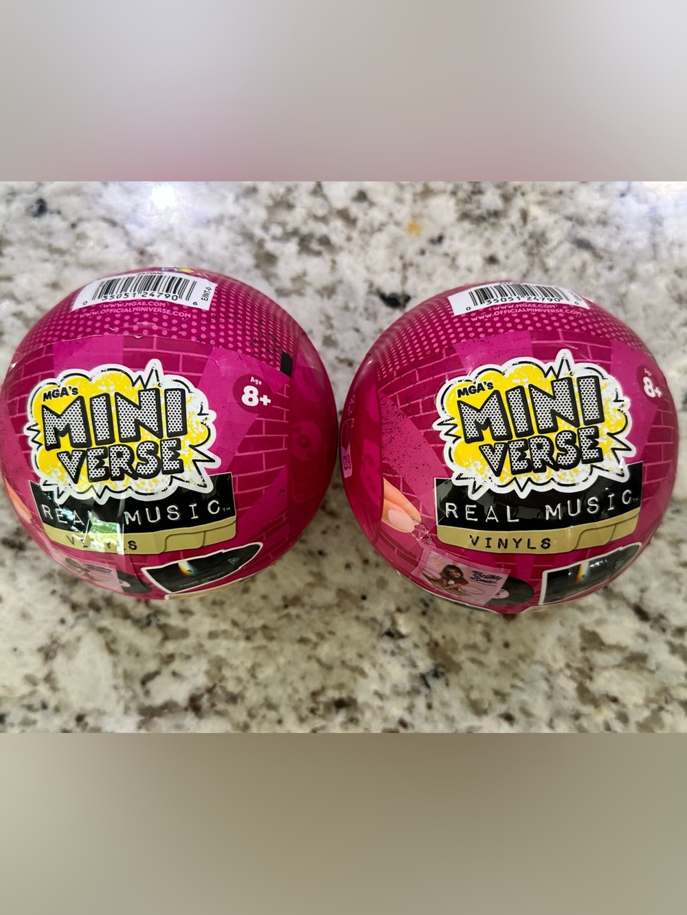 Two Mini Verse Real Music Vinyls Surprise Ball